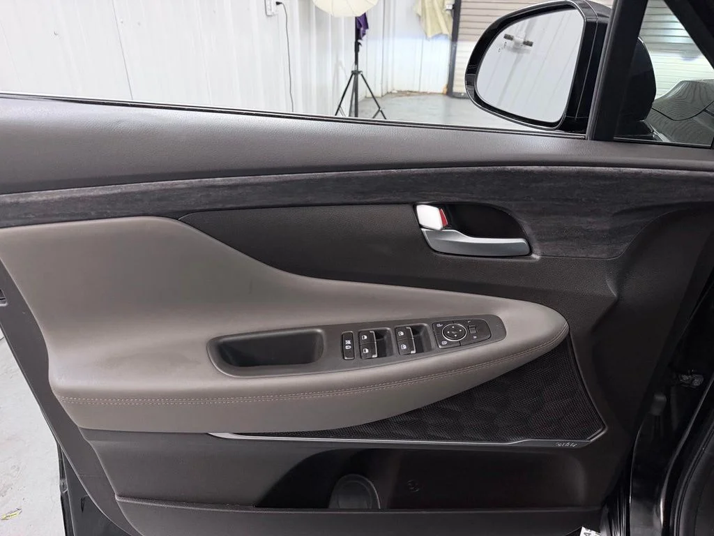 Used 2020 Black Hyundai SEL image 12