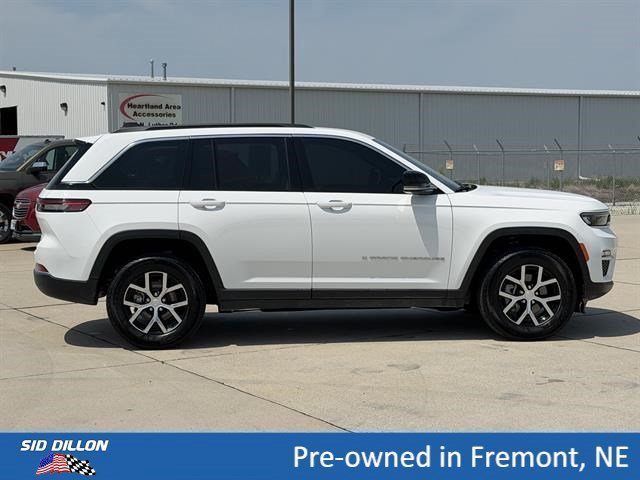 Used 2024 Bright White Clearcoat Jeep Limited image 3