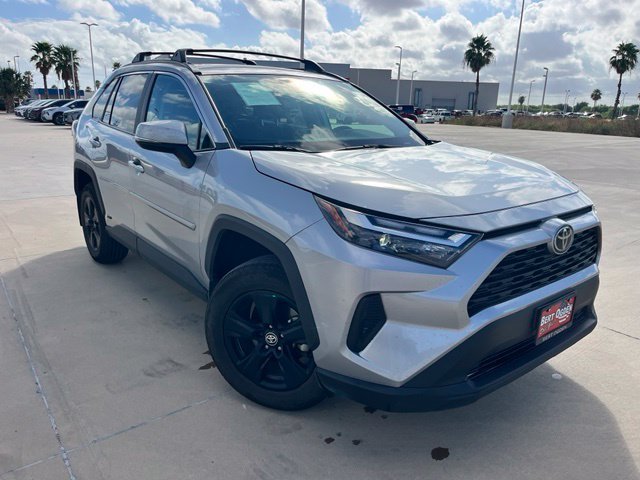 Used 2025 Silver Toyota XLE image 1
