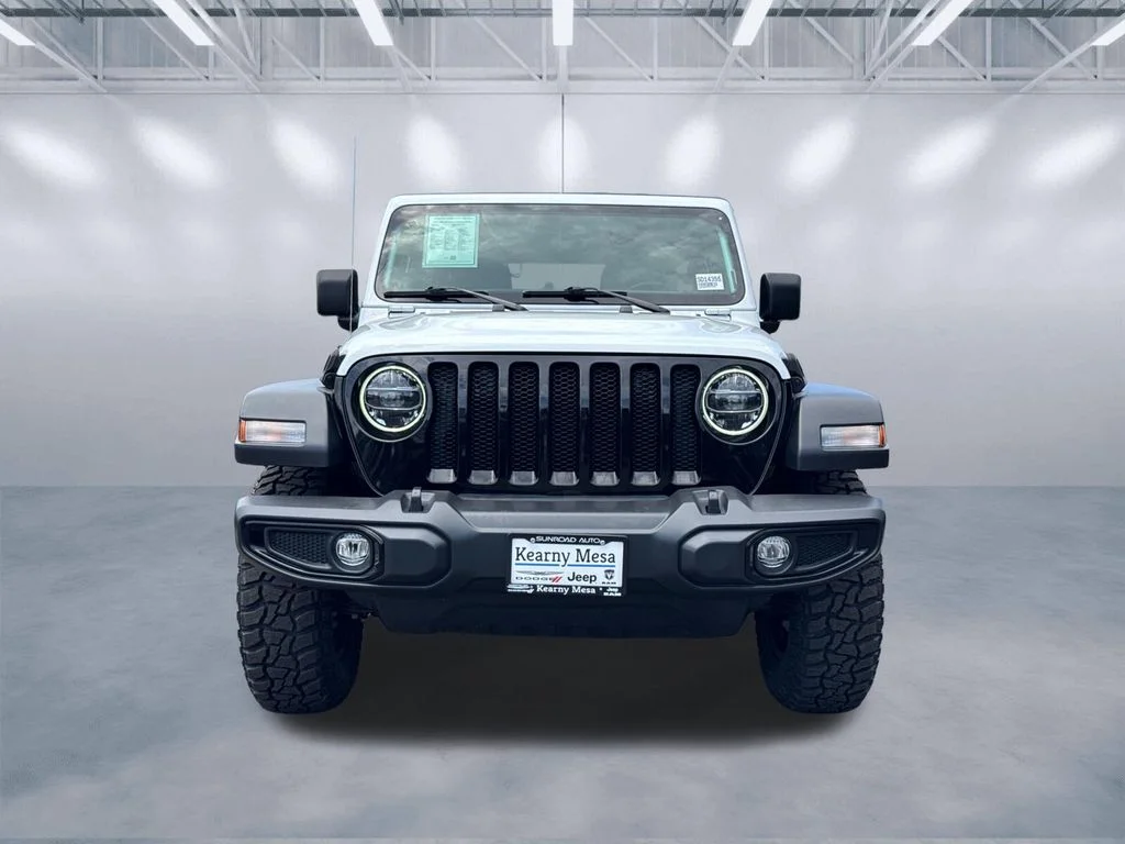 Used 2022 White Jeep Unlimited Willys image 2
