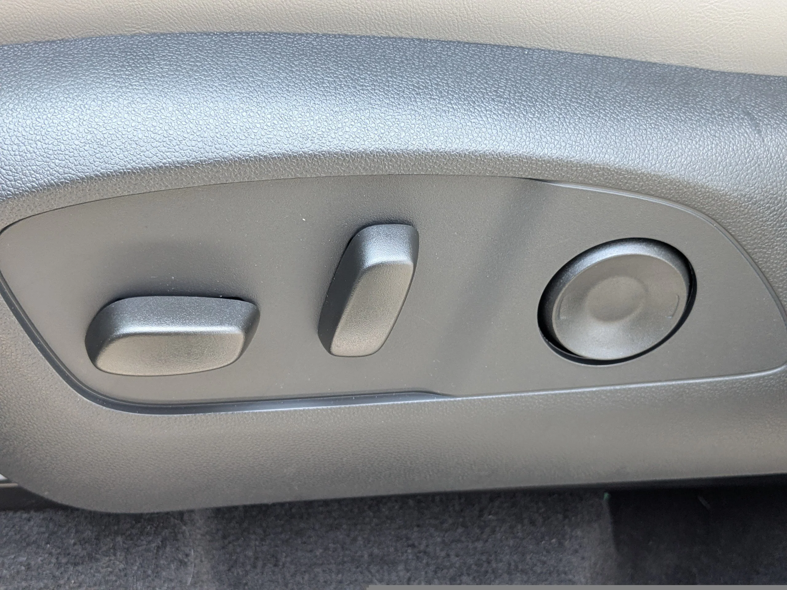 2026 GMC Acadia Elevation - Photo 23