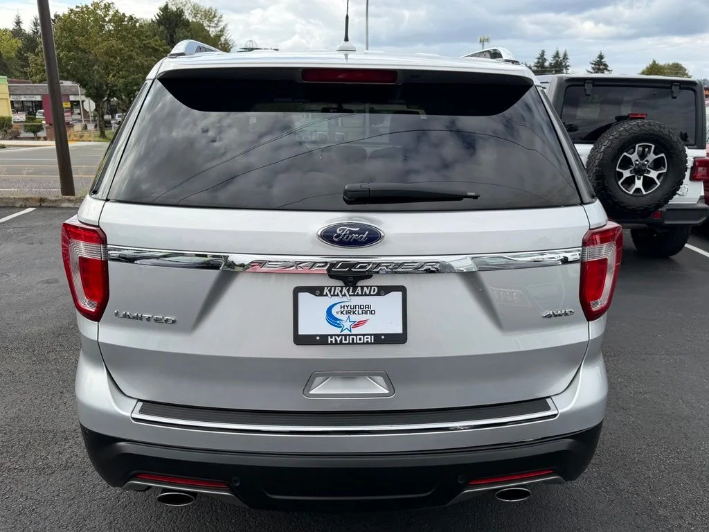 Used 2018 Ingot Silver Ford Limited image 8