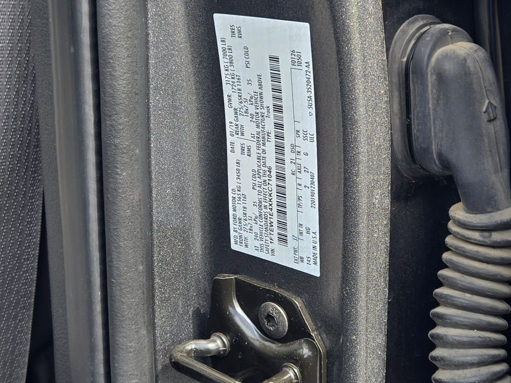 Used 2019 Magnetic Ford Lariat image 41