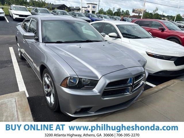 Used 2013 Billet Silver Metallic Dodge SXT image 1