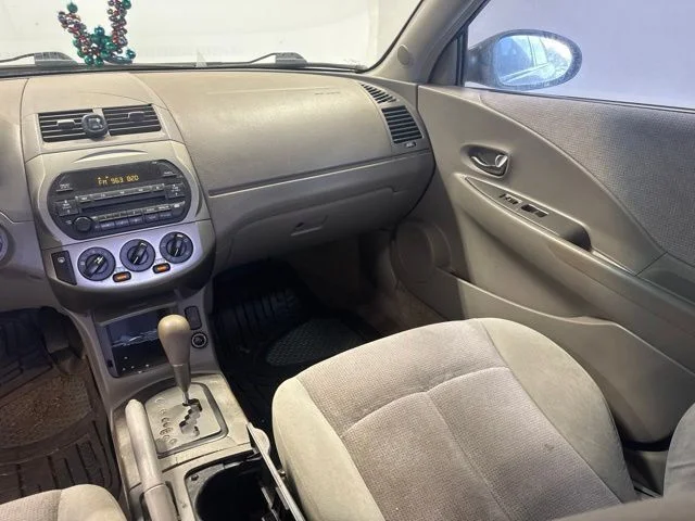 Used 2003 Black Nissan 3.5 SE image 21