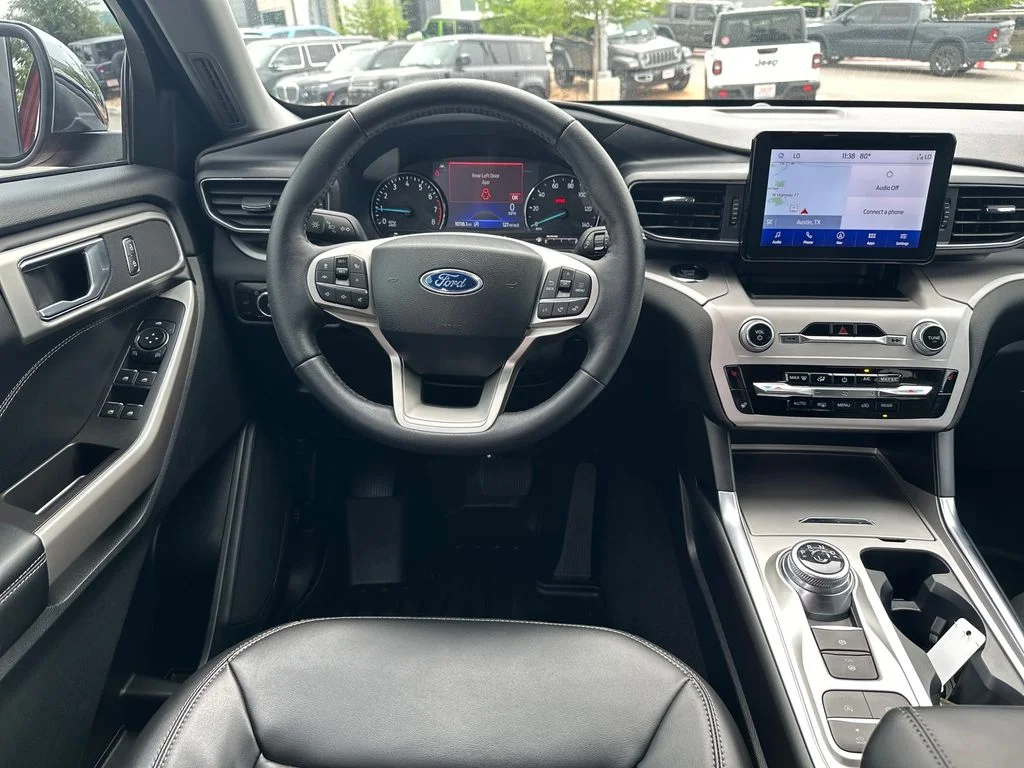 Used 2024 Red Ford XLT image 28