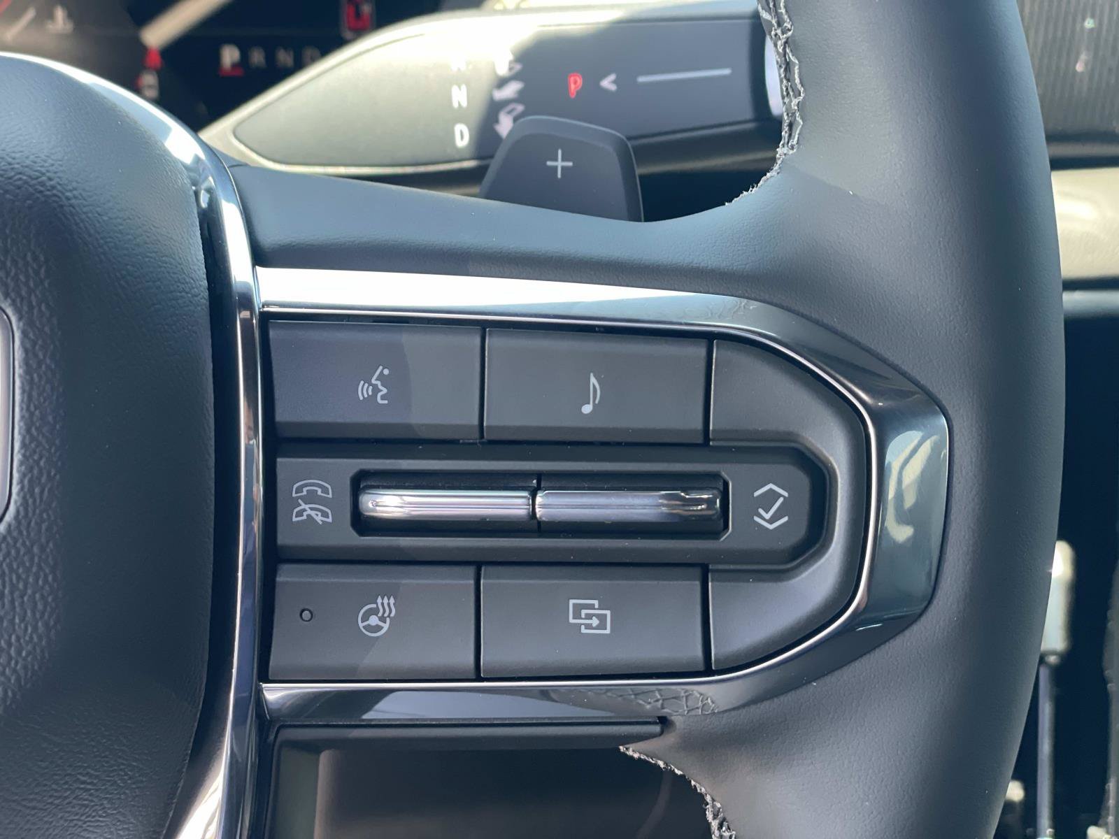 2026 GMC Yukon XL Elevation - Photo 11