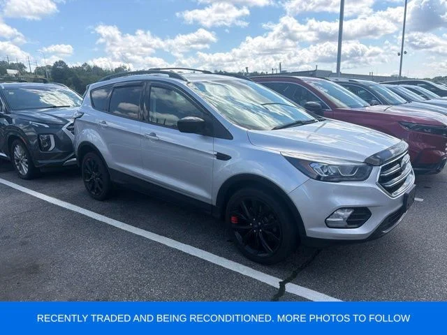 Used 2018 Silver Ford SE image 1