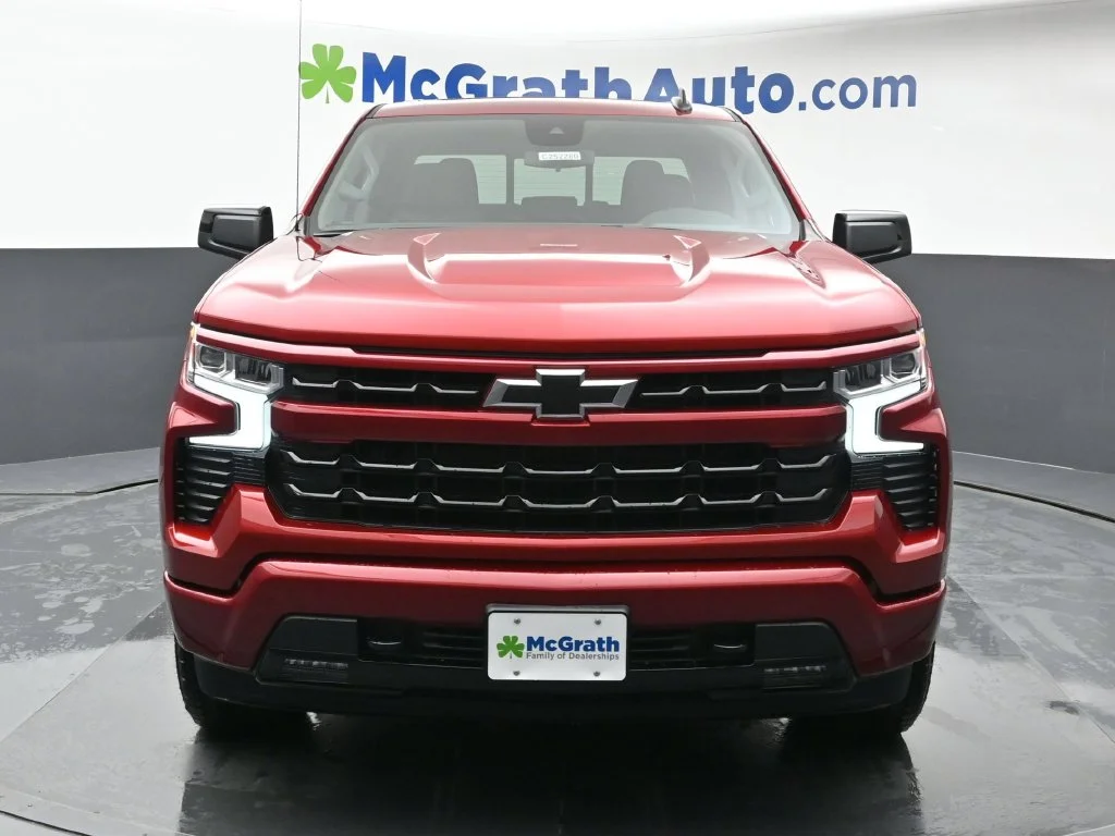 Used 2025 Red Chevrolet RST image 5