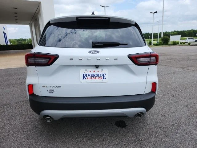 New 2026 Oxford White Ford Active® image 4