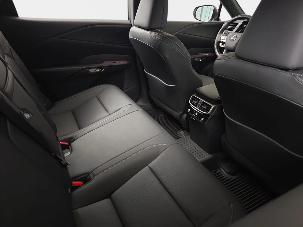 New 2026 Iridium Lexus PREMIUM PLUS image 11