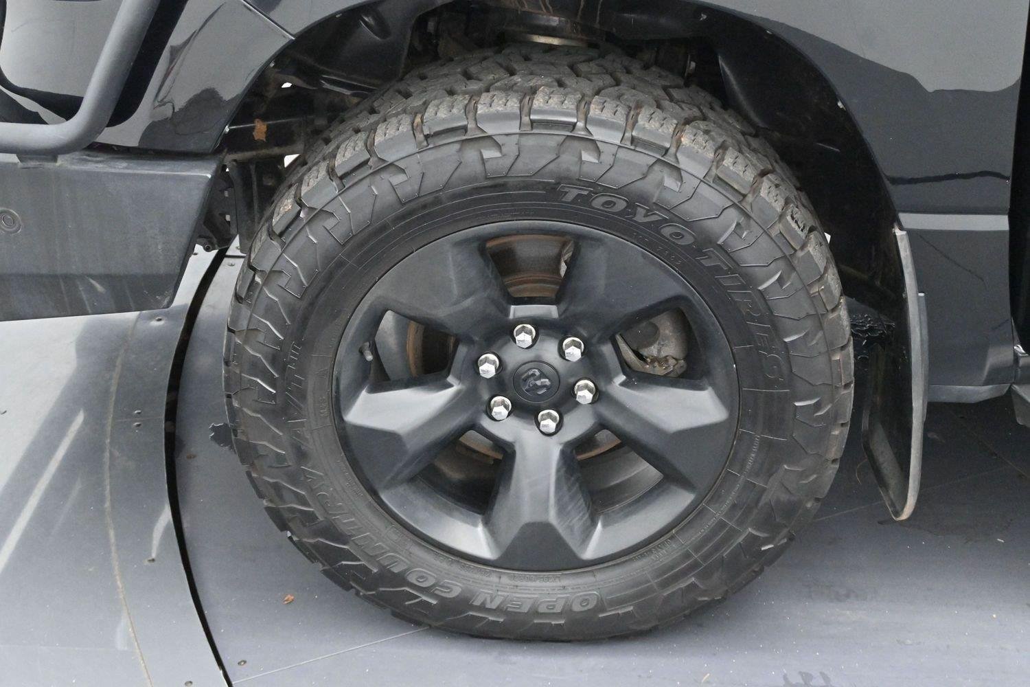 Used 2019 Diamond Black Crystal Pearlcoat Ram Big Horn/Lone Star image 28
