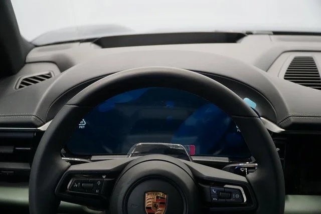 2026 Porsche Macan Base - Photo 18