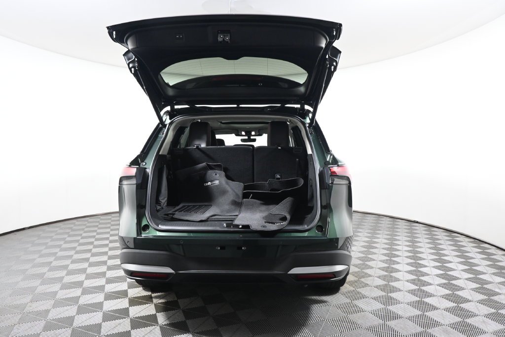 Certified Used 2026  INFINITI LUXE image 39