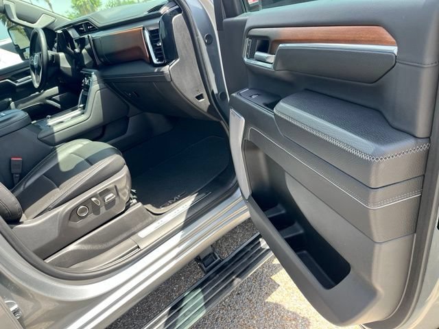Used 2025 Sterling Metallic GMC Denali image 21