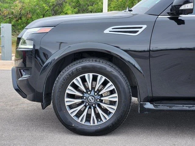Used 2023 Super Black Nissan SL 4x2 image 7
