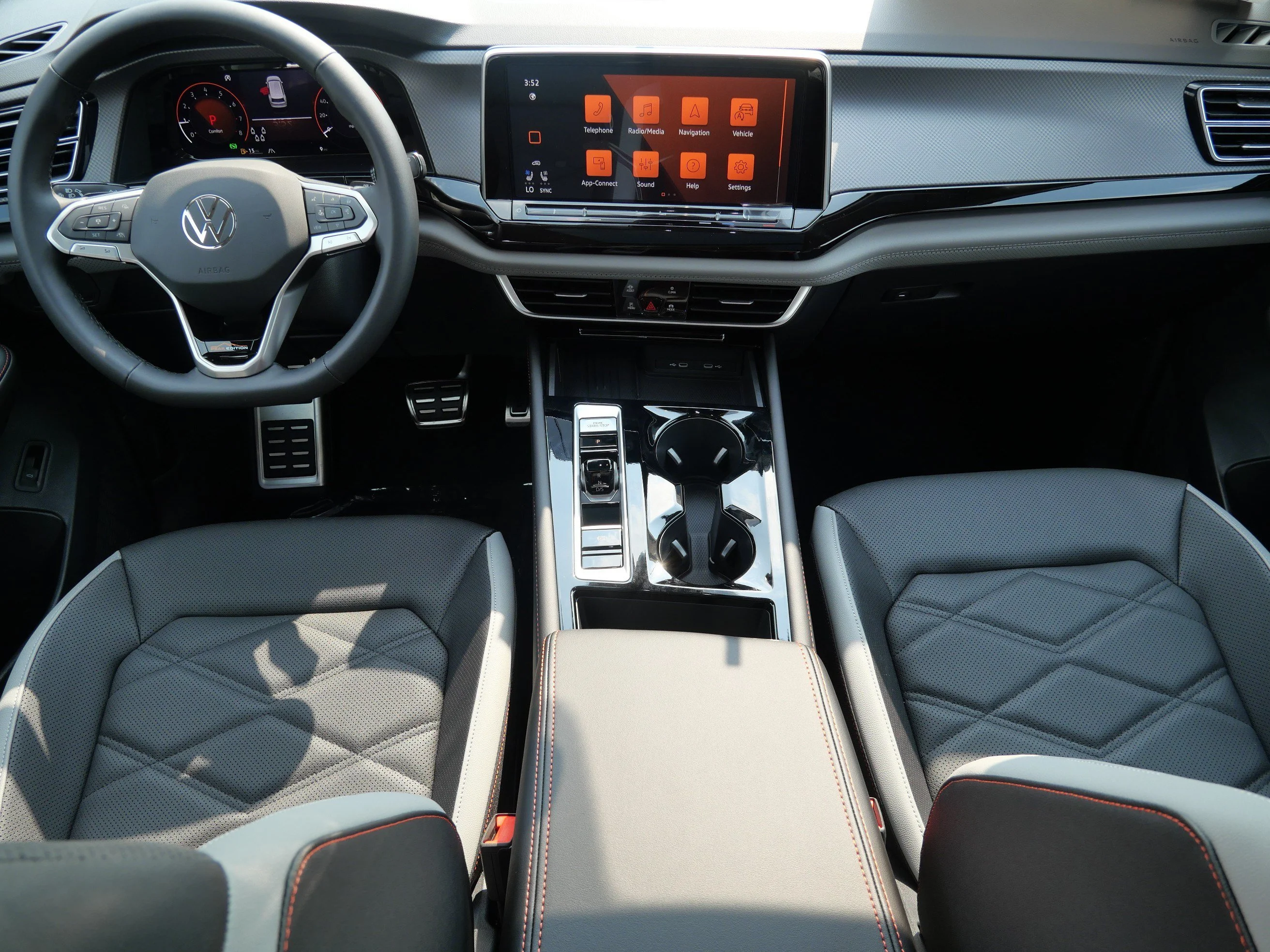 New 2026 Pure Gray Volkswagen 2.0T Peak Edition image 7