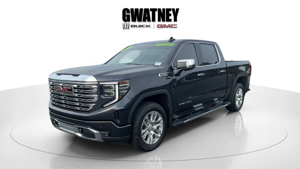 2022 GMC Sierra 4WD Crew Cab Short Box Denali's photo