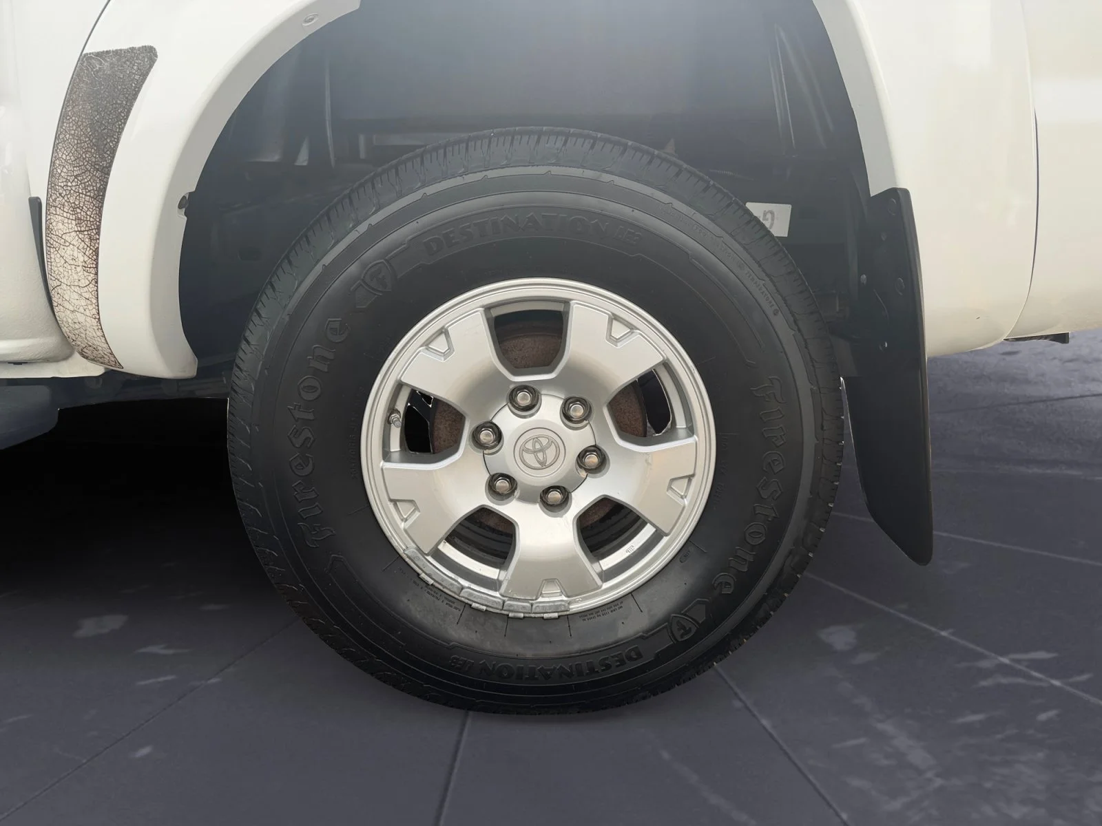Used 2014 Super White Toyota Base image 78
