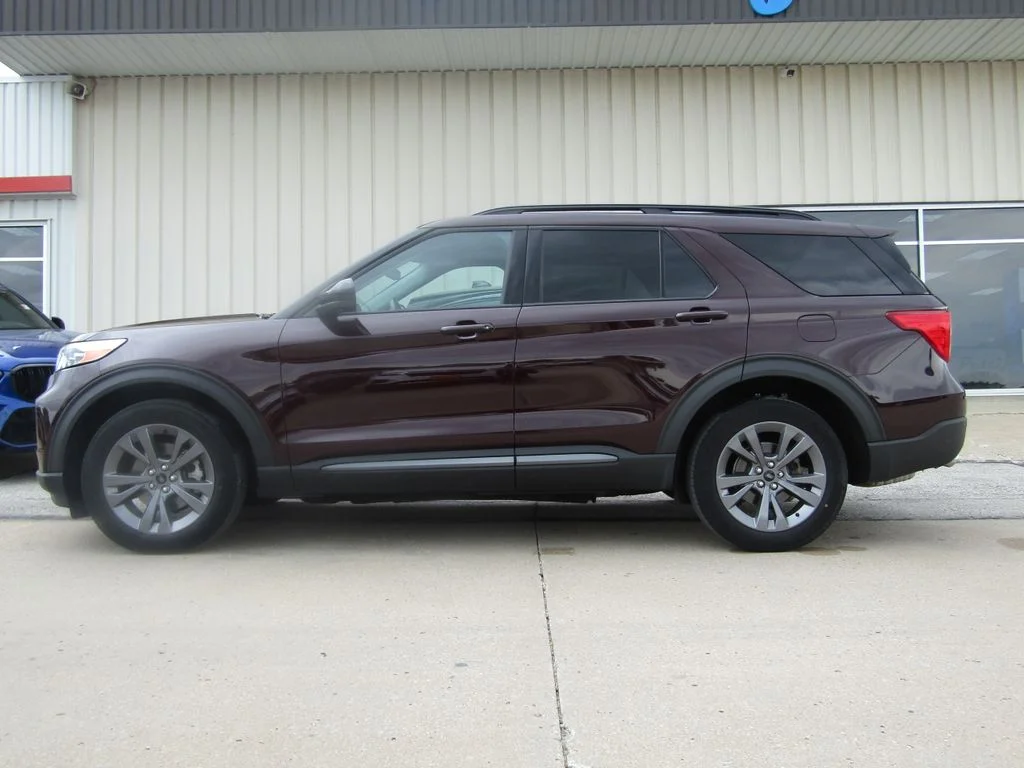 Used 2023 Red Metallic Ford XLT image 11