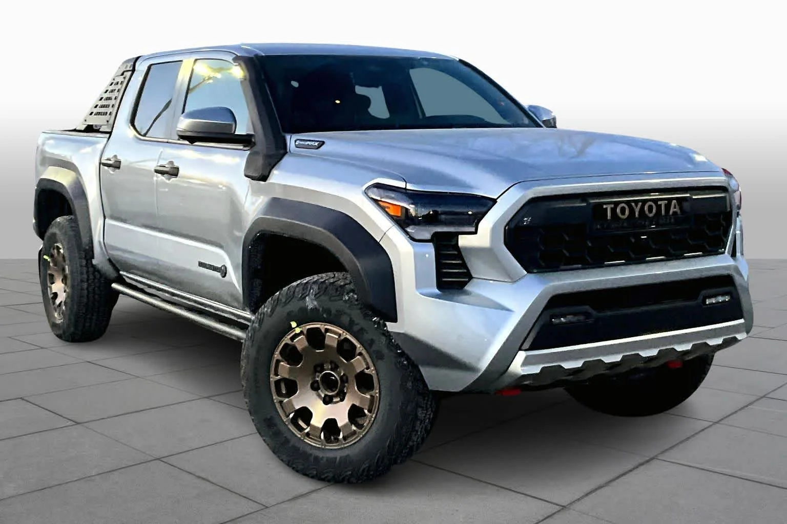 New 2026 Celestial Silver Metallic Toyota Trailhunter image 2