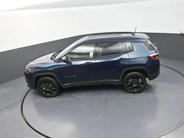 New 2026 Fathom Blue Pearl Coat Jeep Latitude image 14