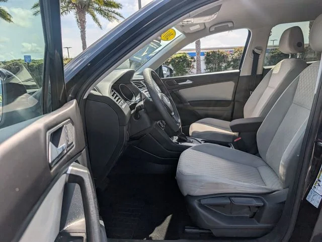 Used 2018 Black Volkswagen 2.0T S image 9