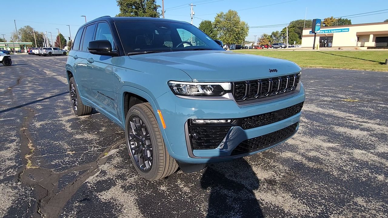 New 2027 Steel Blue Paint Jeep Summit image 2