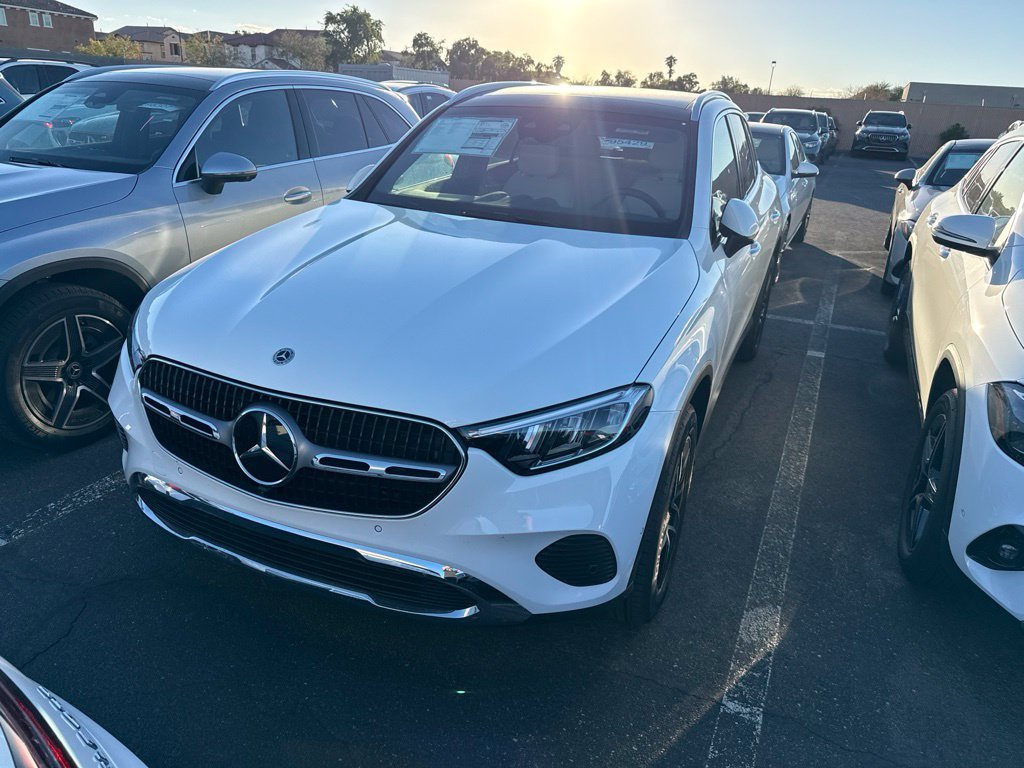 2027 Mercedes-Benz GLC