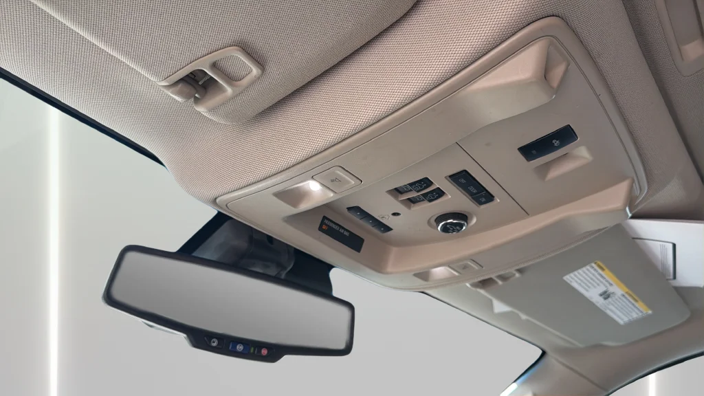 Used 2019 White GMC Denali image 17