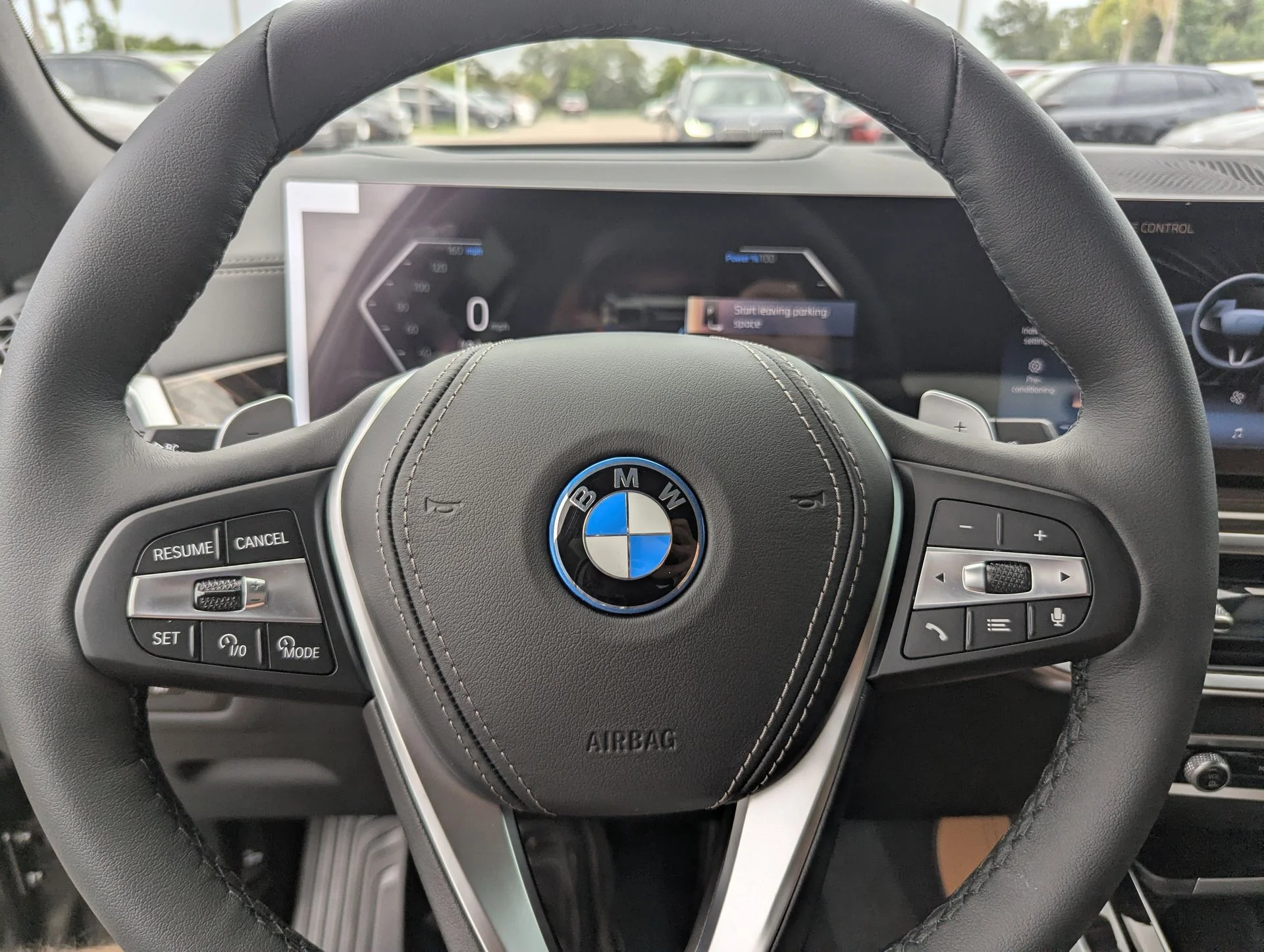 New 2026 Manhattan Green Metallic BMW xDrive50e image 31