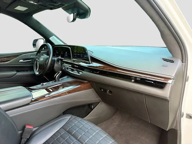 Used 2022 Crystal White Tricoat Cadillac Sport Platinum image 15