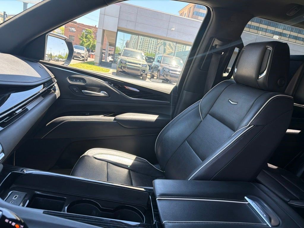 Used 2021 Black Raven Cadillac Sport image 15