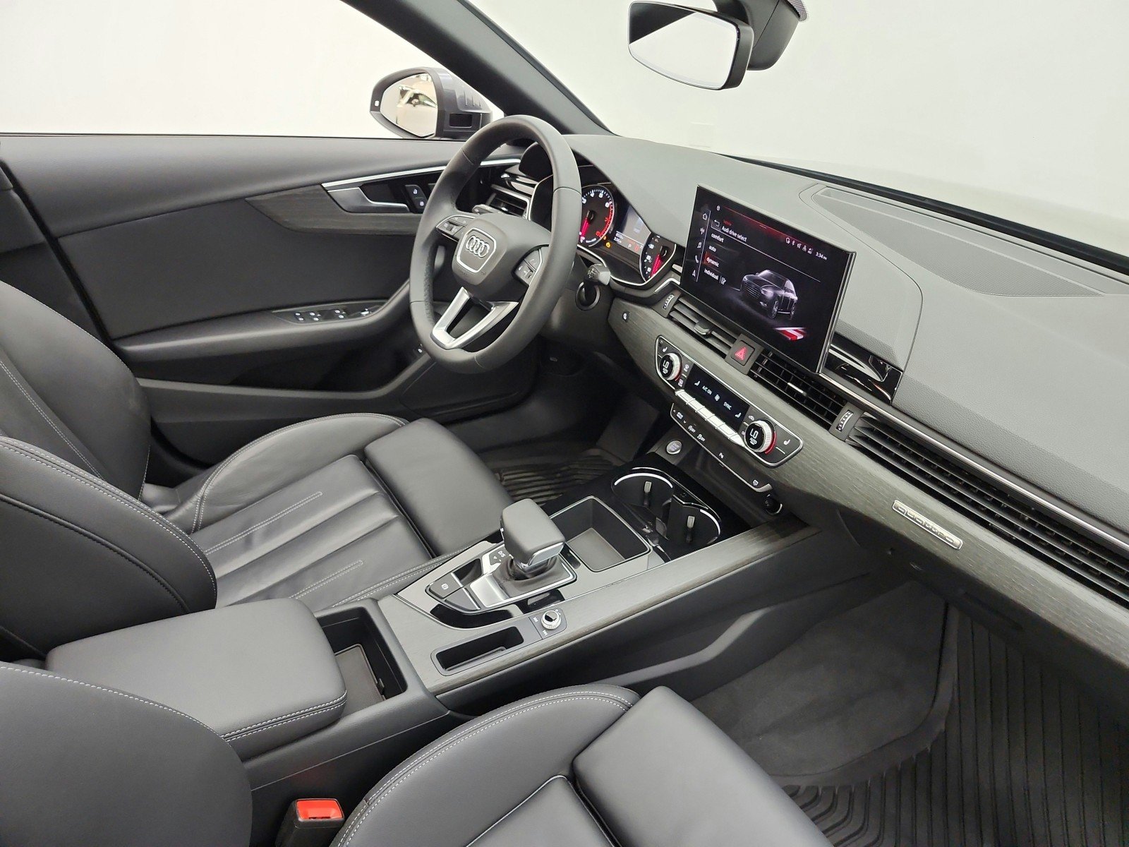 Used 2025 Daytona Gray Pearl Effect Audi S line Premium 45 TFSI quattro image 17