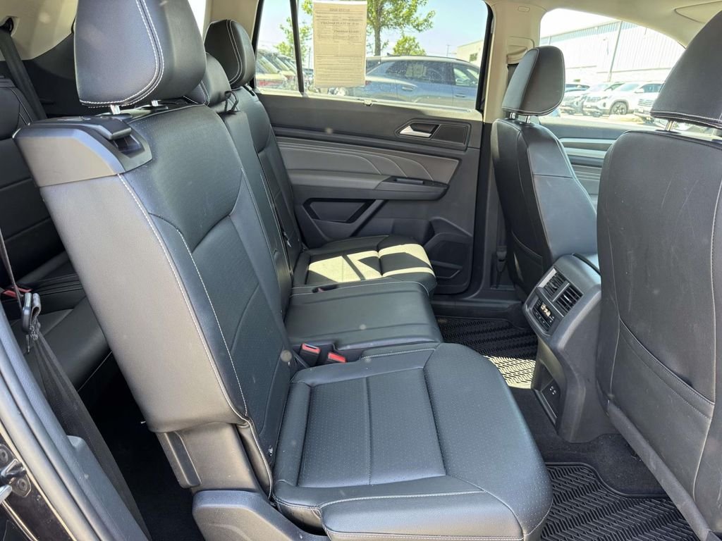 2023 Volkswagen Atlas SE w/Tech - Photo 15