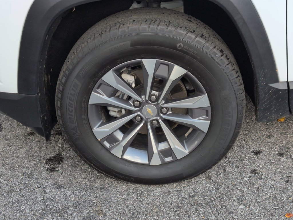 Used 2026 White Chevrolet LT image 11