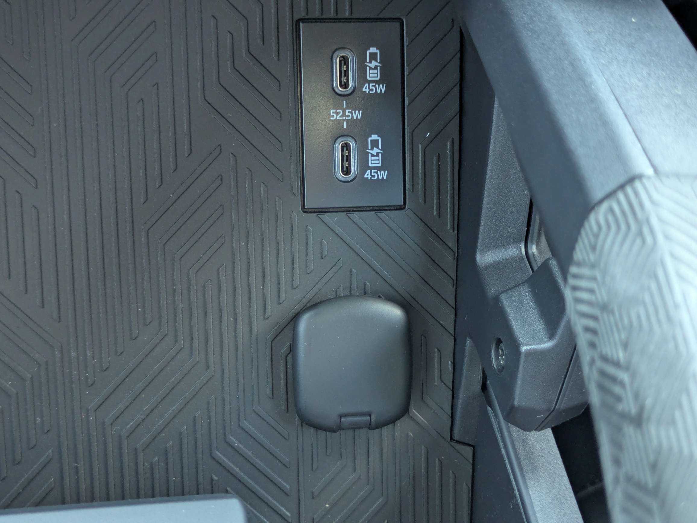 2026 Toyota Tacoma SR5 - Photo 23