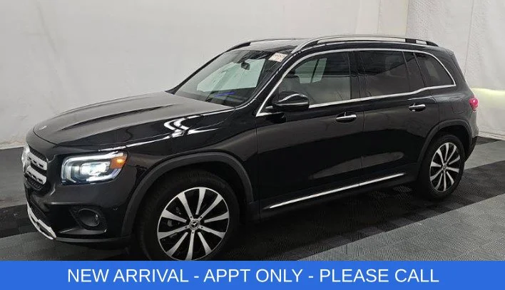 Used 2023 Black Mercedes-Benz GLB 250 image 1