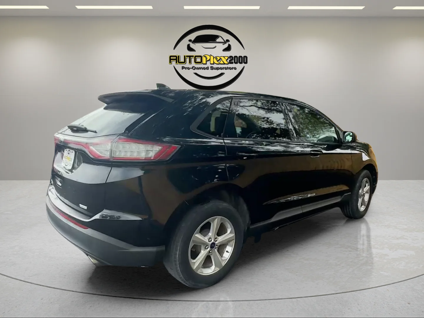 Used 2018 Black Ford SE image 7