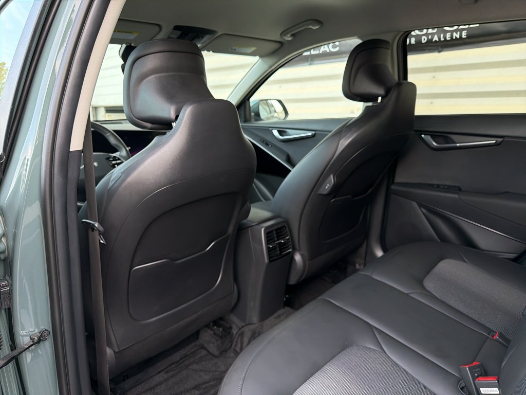 Used 2023 Green Kia EX image 14