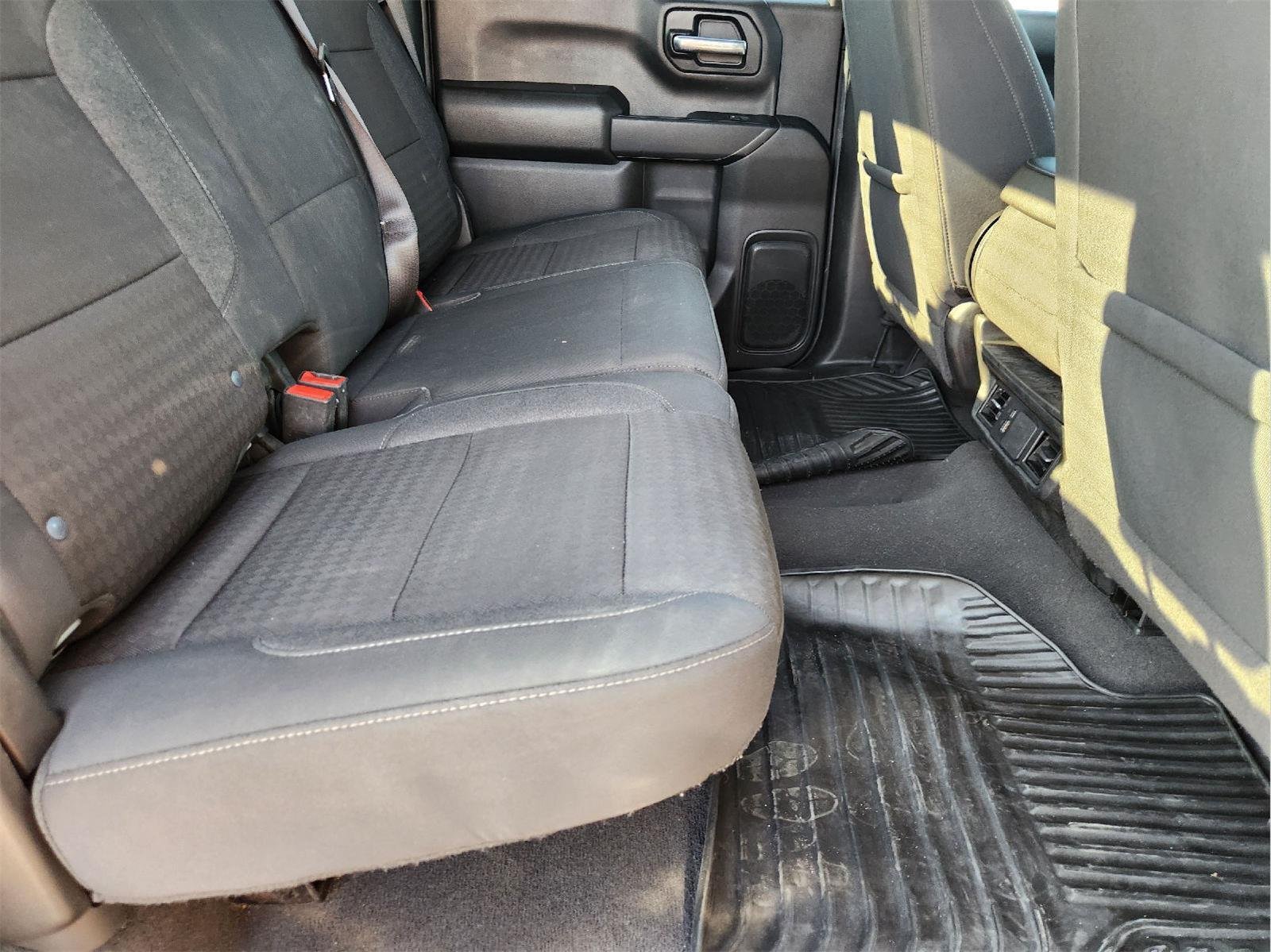 2024 Chevrolet Silverado 1500 photo 31 of 33
