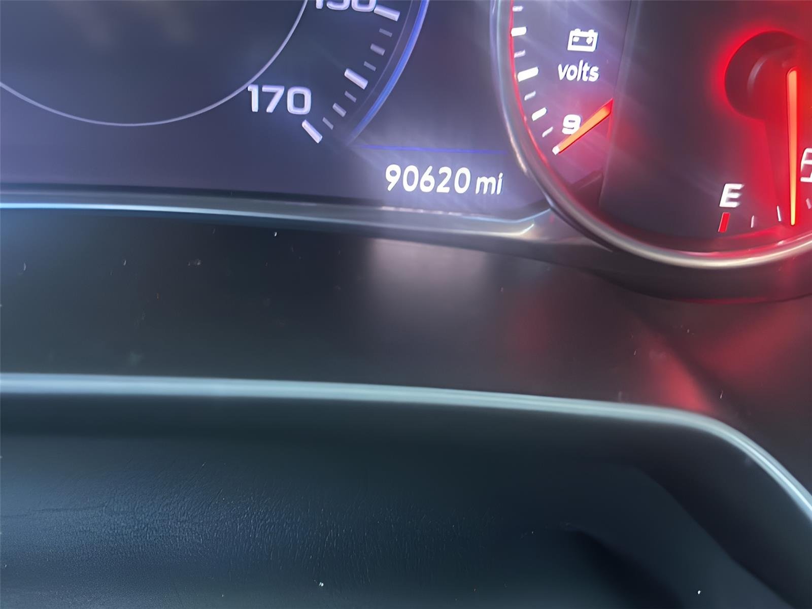 Used 2019 SUMMIT WHITE Chevrolet RS image 4
