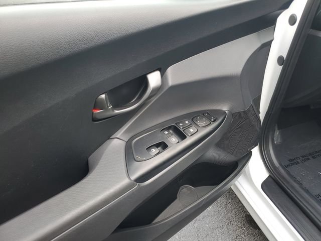 2020 Hyundai Veloster Premium - Photo 10