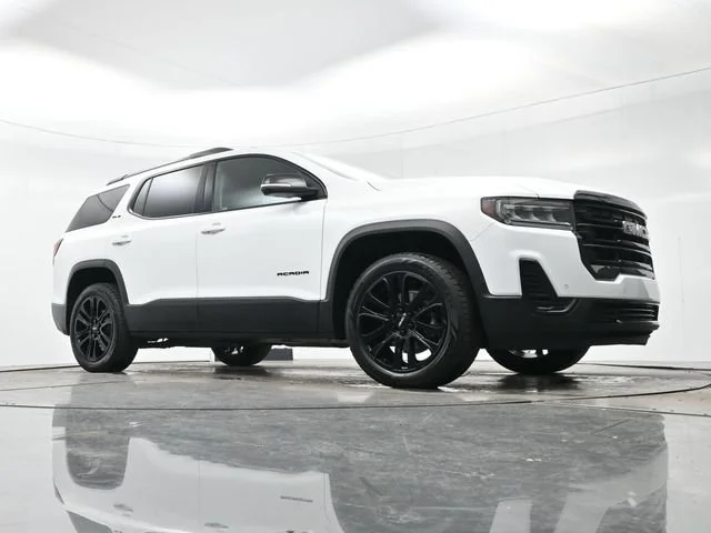 Used 2023 Summit White GMC SLE image 25