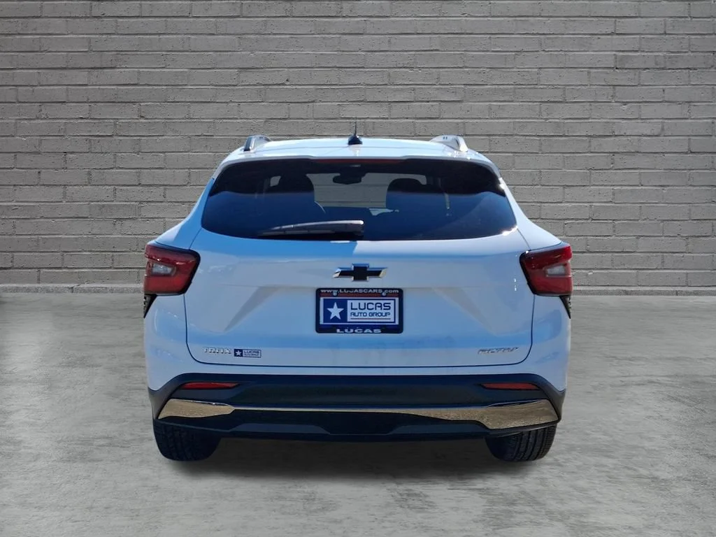 New 2026 Summit White Chevrolet ACTIV image 7