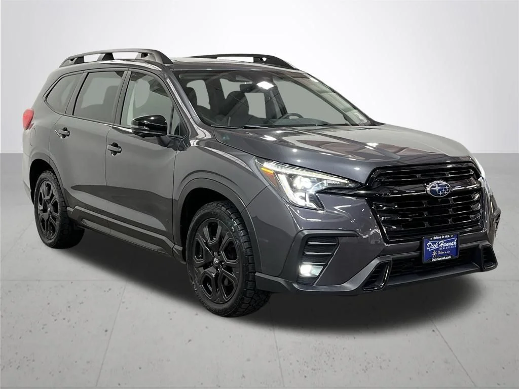 Used 2023 Gray Subaru Onyx Edition image 8