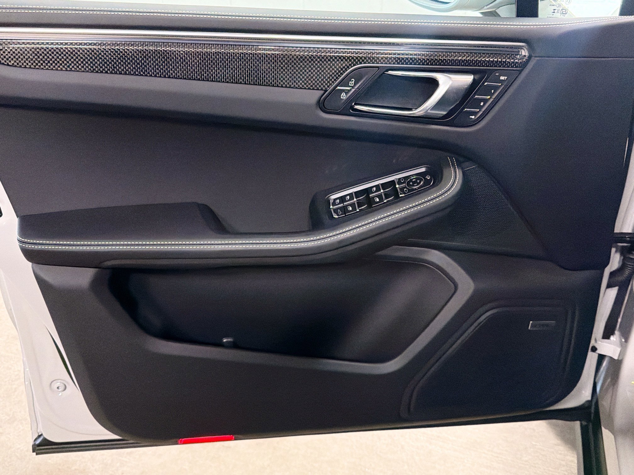 2026 Porsche Macan GTS - Photo 22