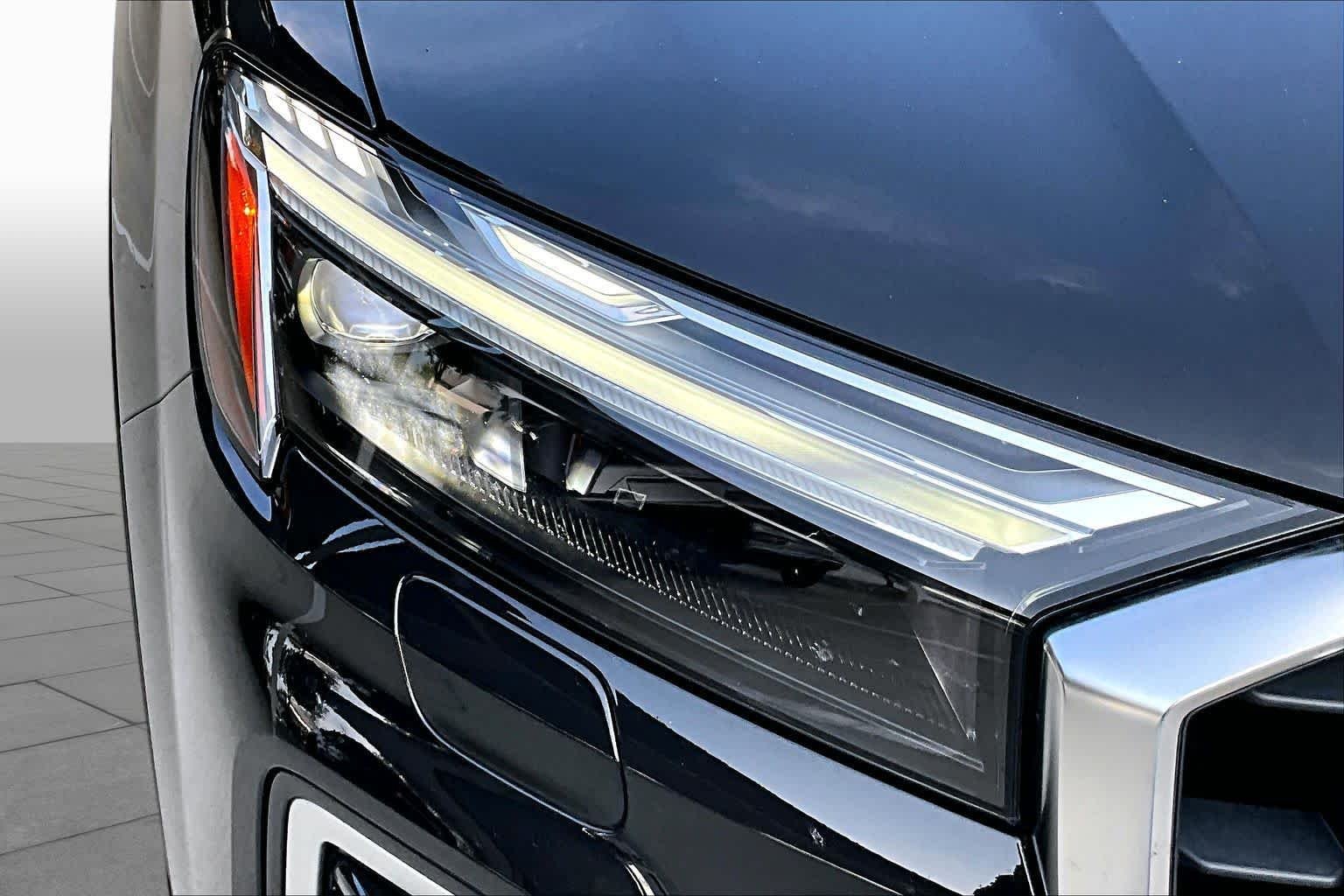 Used 2025 Mythos Black Metallic Audi Premium Plus image 28