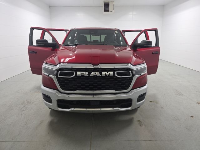 New 2026 Molten Red Pearl-Coat Exterior Paint RAM Big Horn/Lone Star image 10