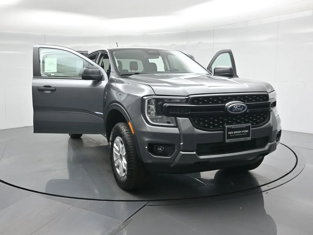 New 2025 Gray Ford XL image 30